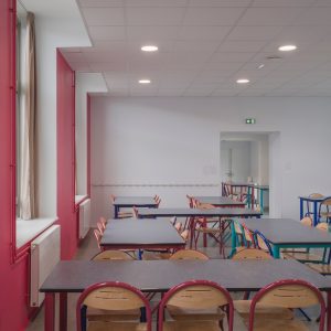 LAROCHESURYON-GroupeScolaireJeanRoy-agenceaa-realisationclasse