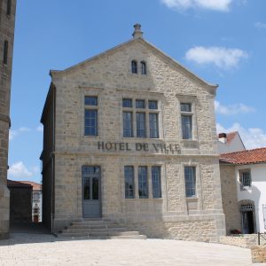 hotel-de-ville-la-bruffiere-agenceaa-realisation